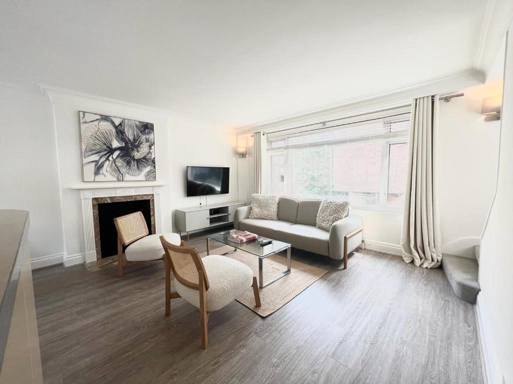 Апартаменты Split Level 2 Bed Apartment- Mayfair Лондон