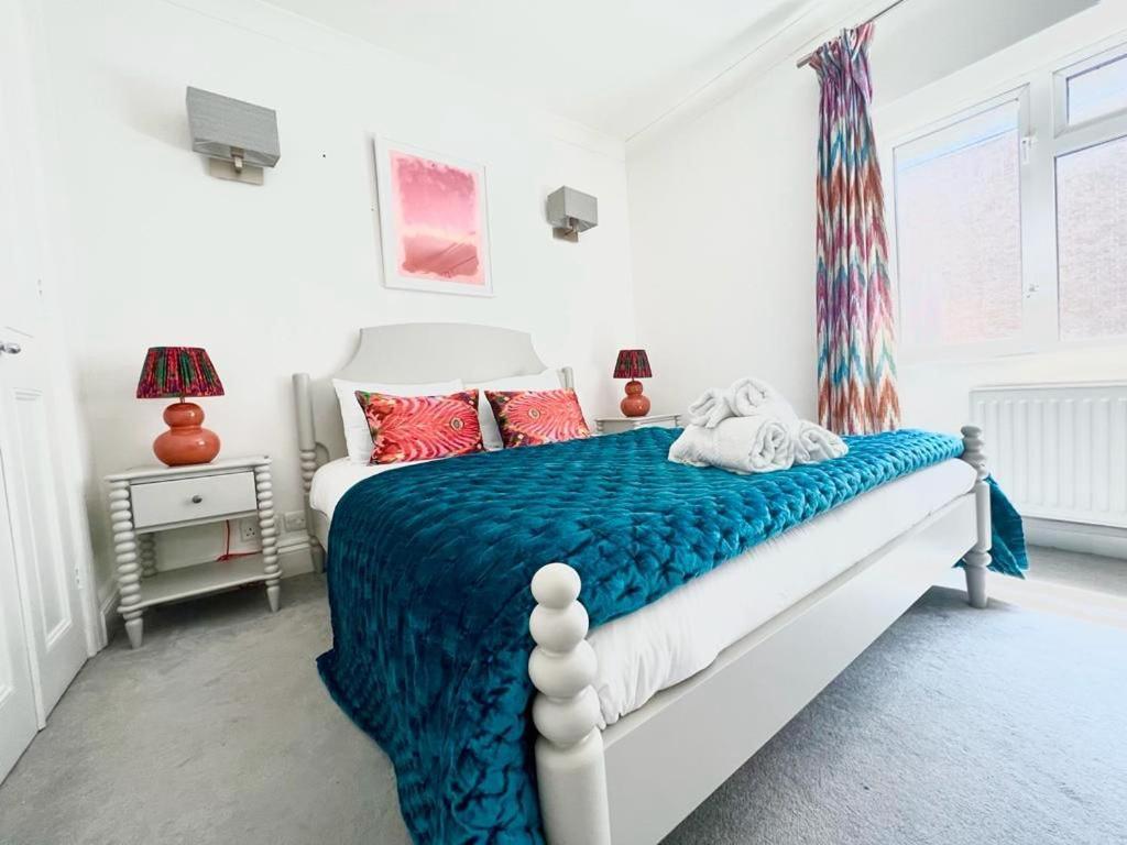 Split Level 2 Bed Apartment- Mayfair Апартаменты *