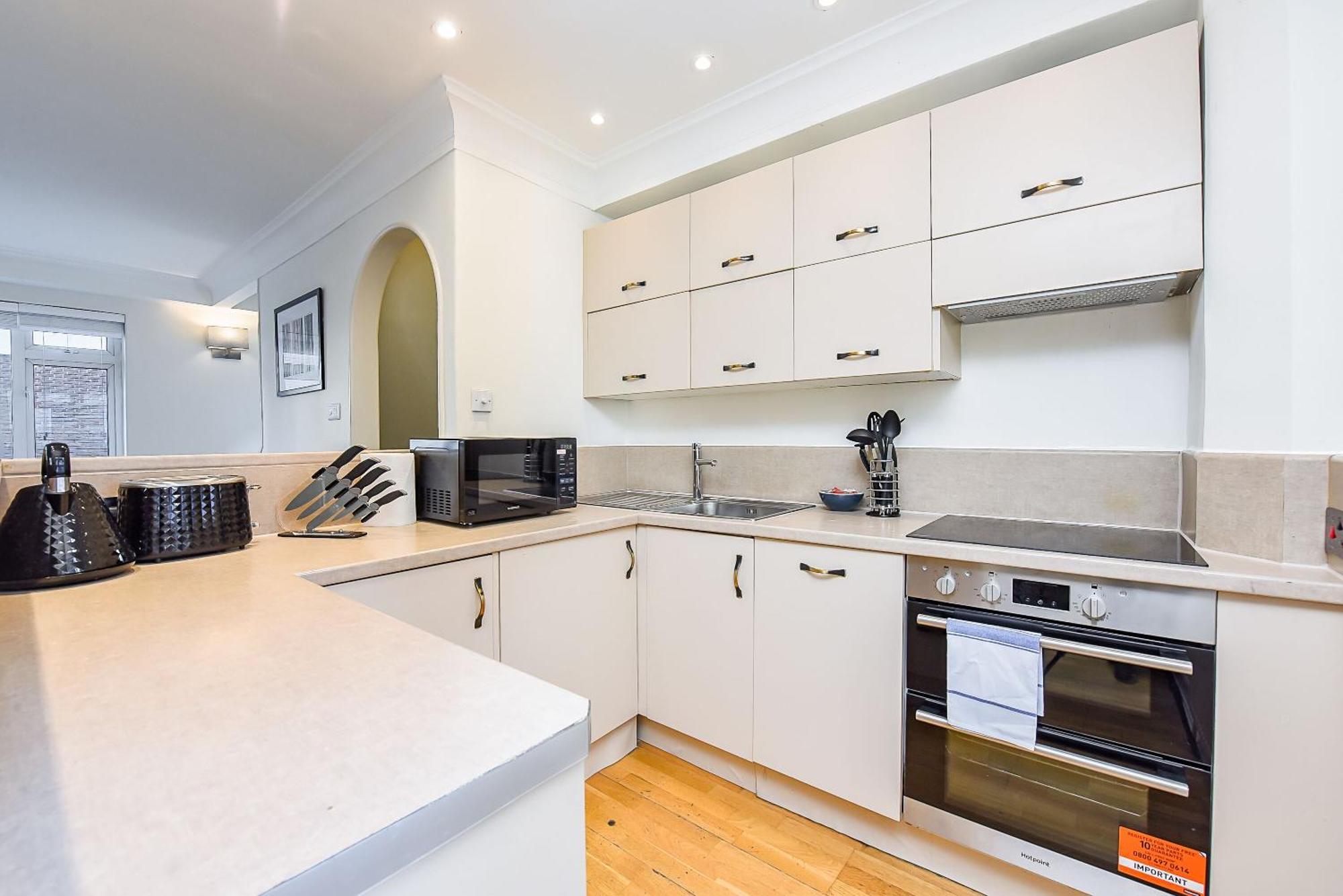 Апартаменты Split Level 2 Bed Apartment- Mayfair Лондон